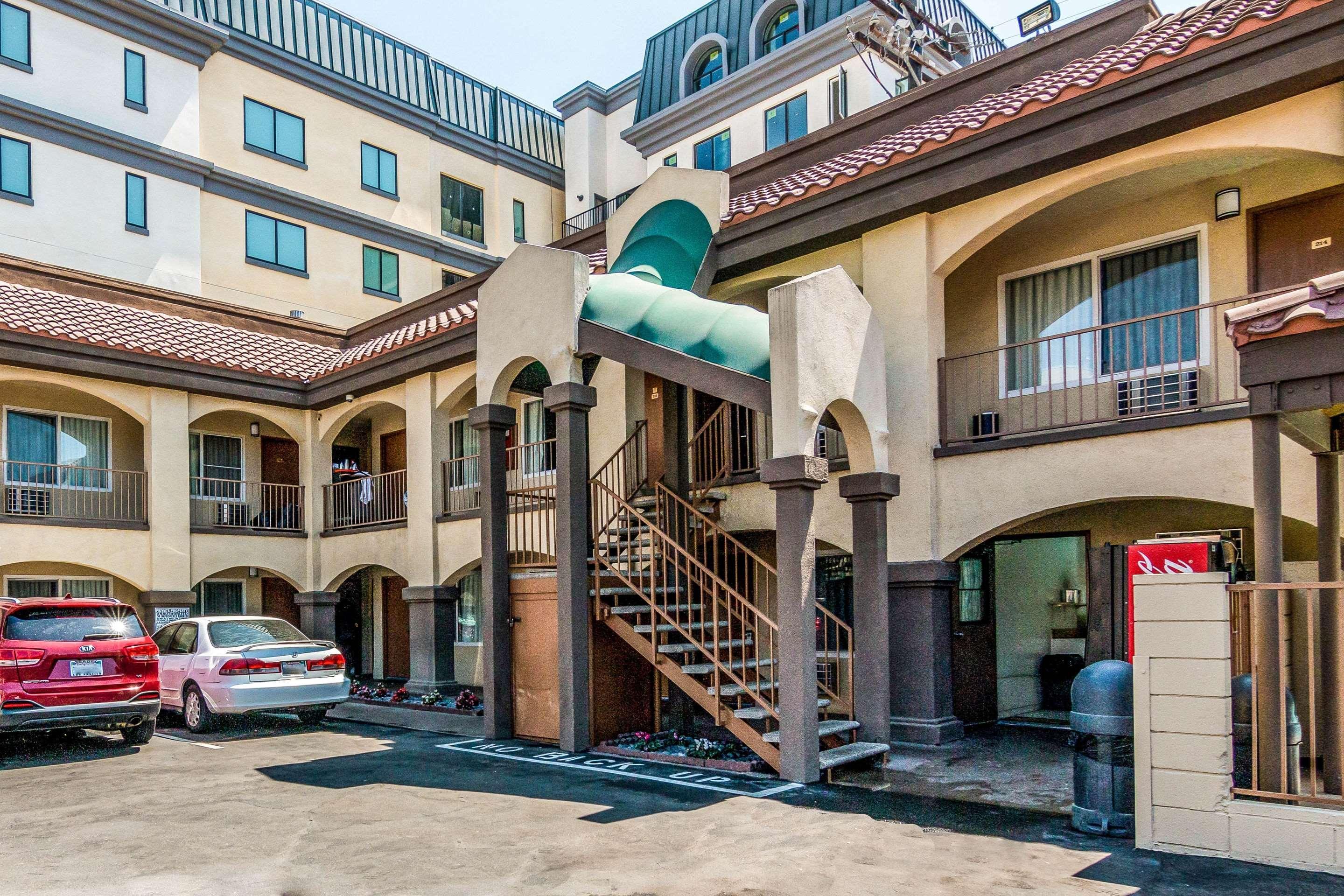 Rodeway Inn Regalodge Glendale Exterior photo